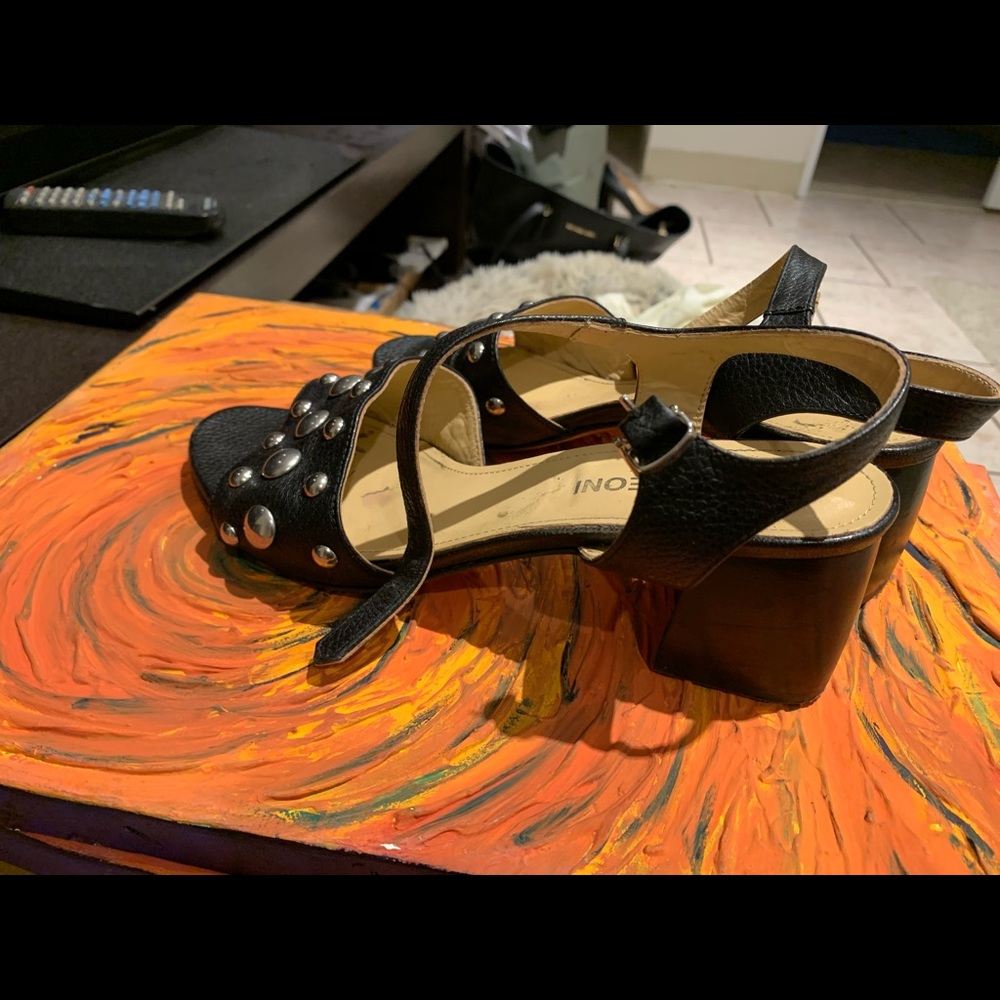 Black sandals